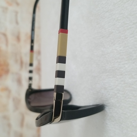 New Burberry Cat Eye Sunglasses - Picture 8 of 12